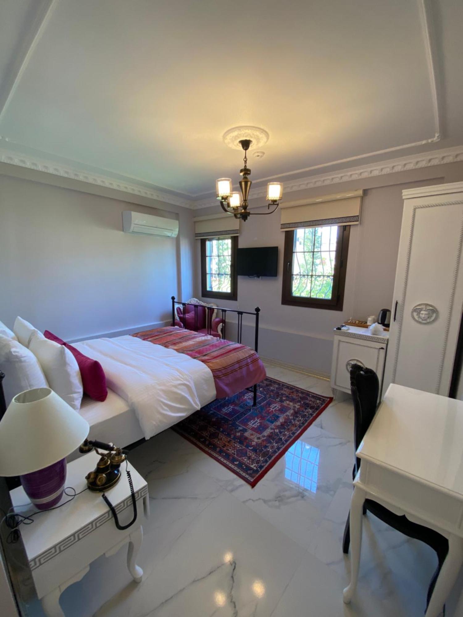 Ephesus Hotel 2*