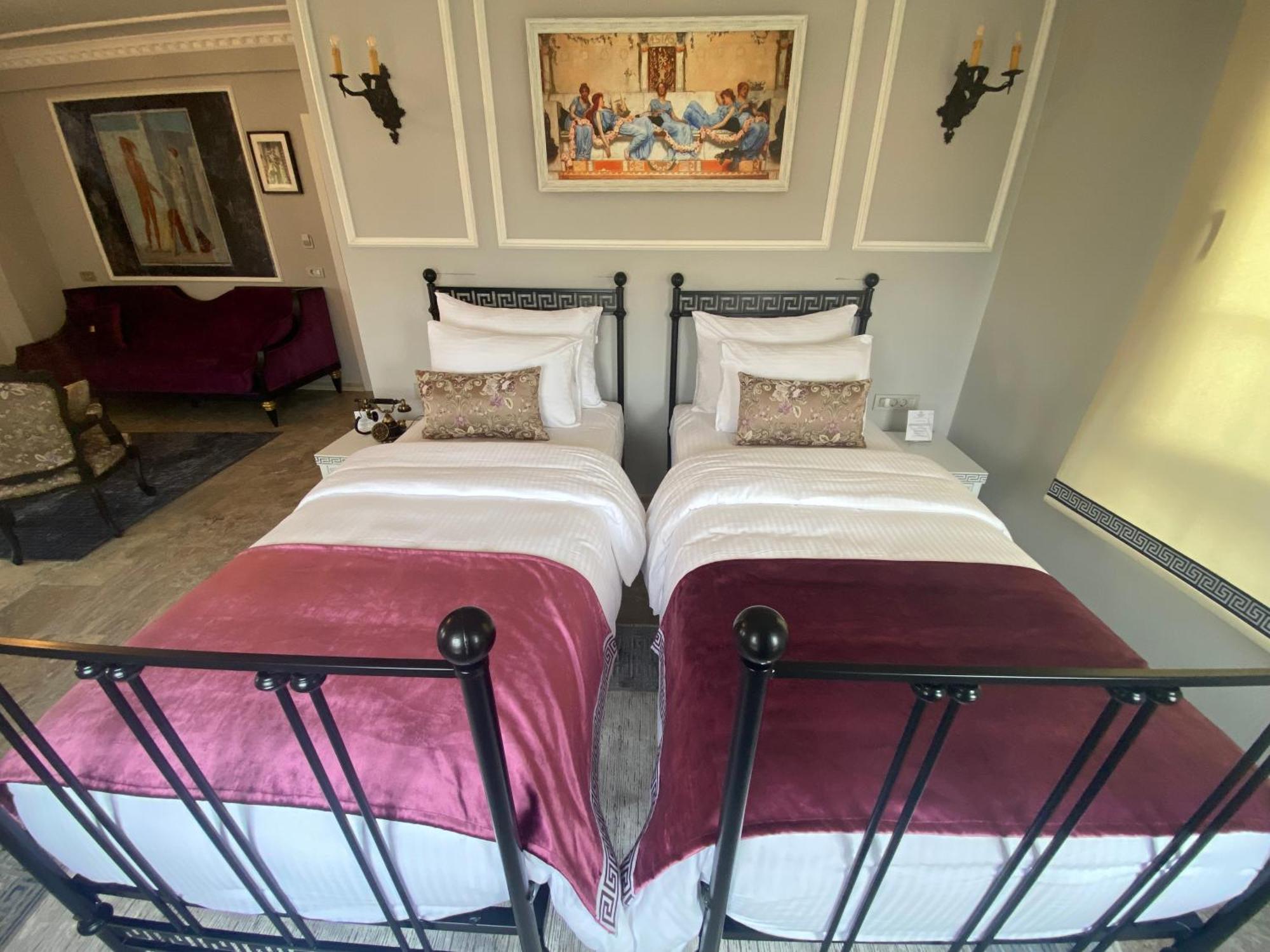 Ephesus Hotel
