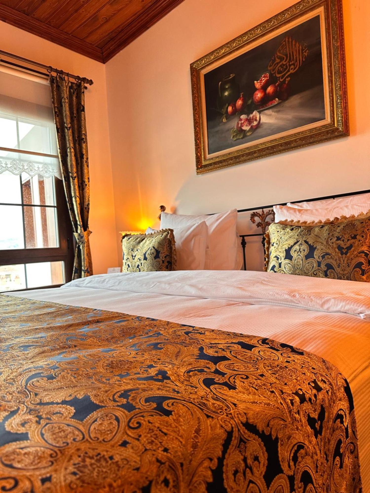Ephesus Hotel